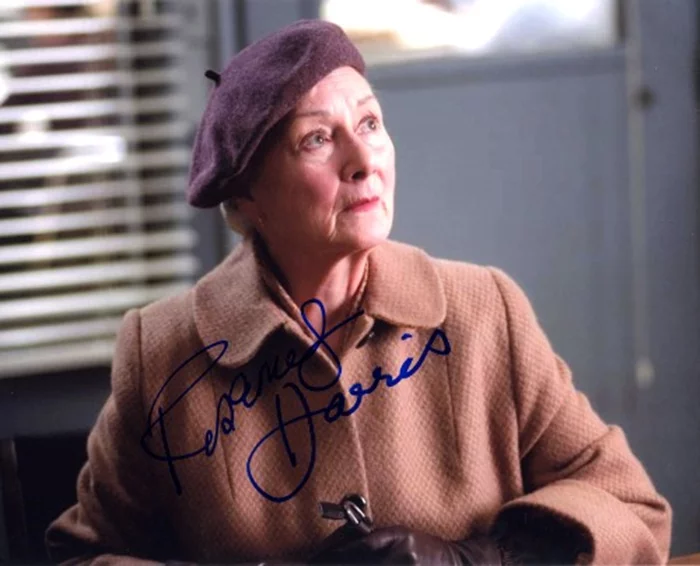 Rosemary Harris autograph