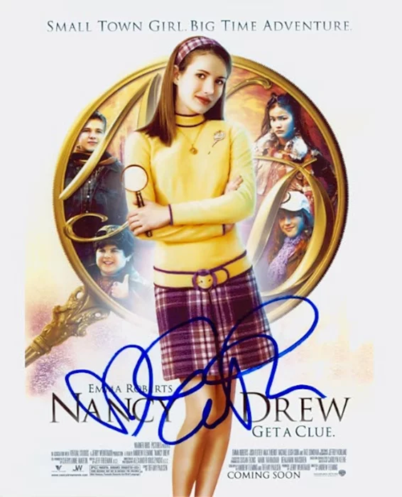 Emma Roberts autograph
