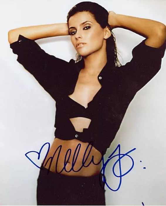 Nelly Furtado autograph