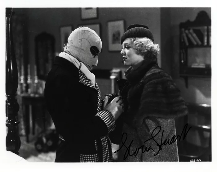 Gloria Stuart autograph