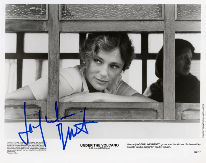 Jacqueline Bisset autograph