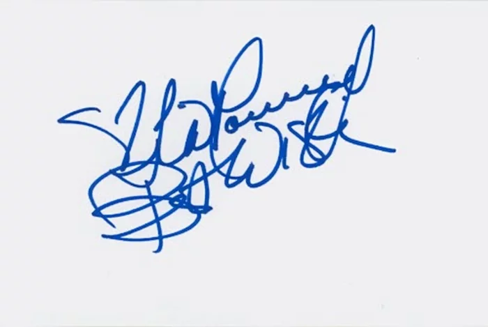 Tia Mowry autograph