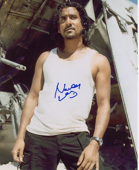Naveen Andrews autograph