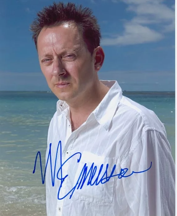 Michael Emerson autograph