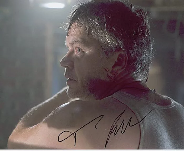 Tim Robbins autograph