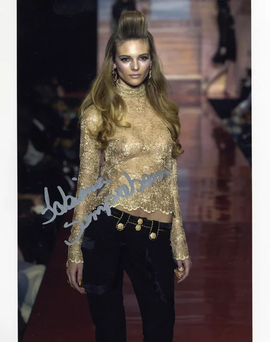 Fabiana Semprebom autograph