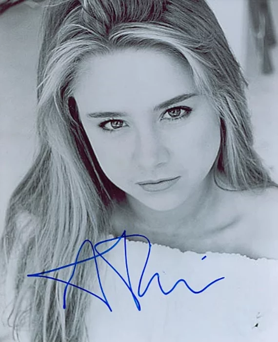 Alessandra Toreson autograph