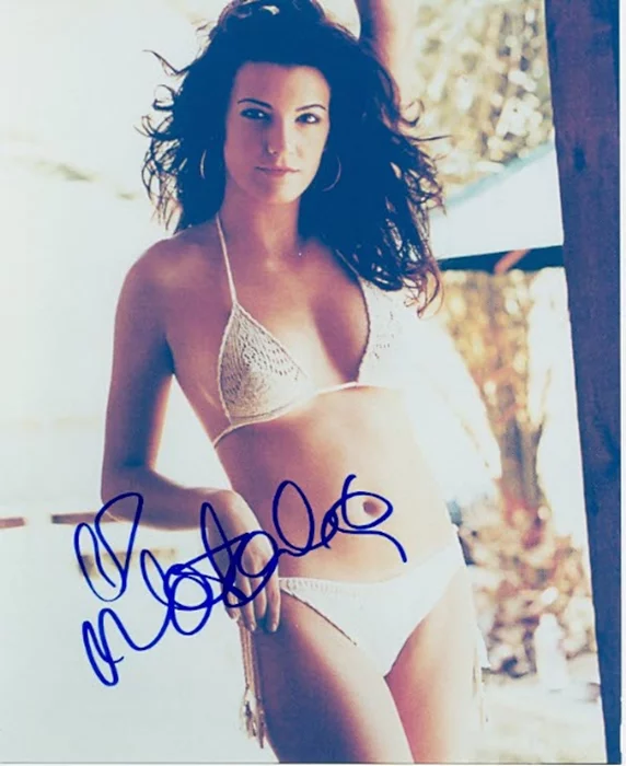 Natalia Cigliuti autograph