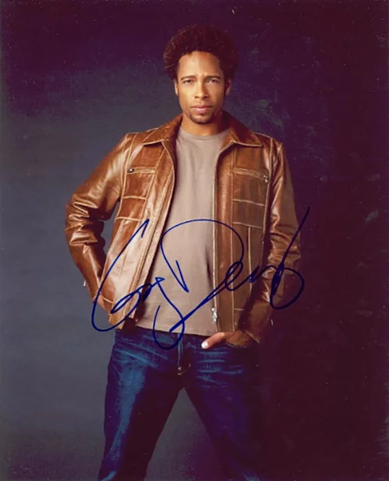 Gary Dourdan autograph
