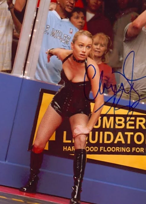 Christine Taylor autograph