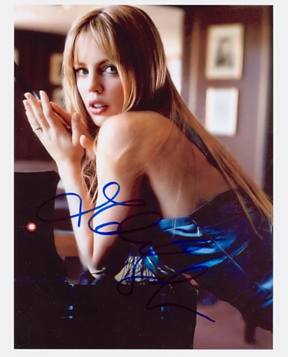 Melissa George autograph