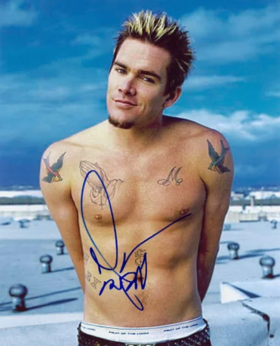 Mark McGrath autograph