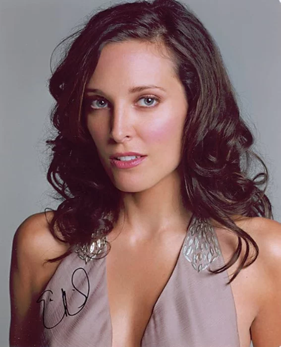 Erin Daniels autograph
