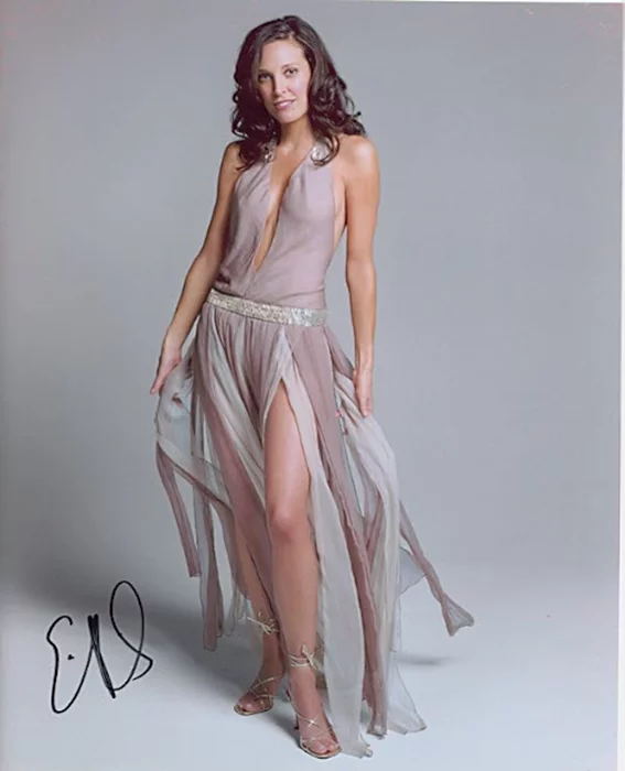 Erin Daniels autograph