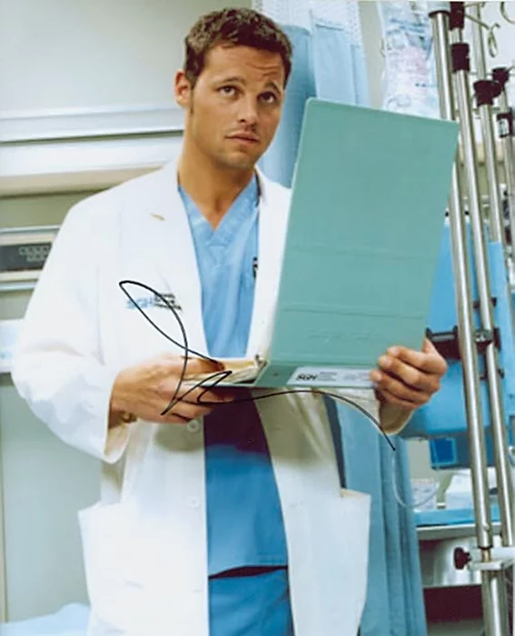 Justin Chambers autograph