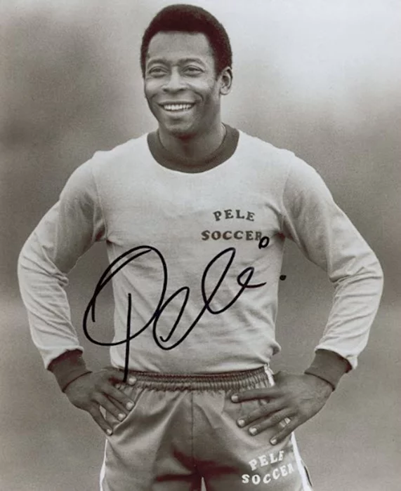 Pele autograph