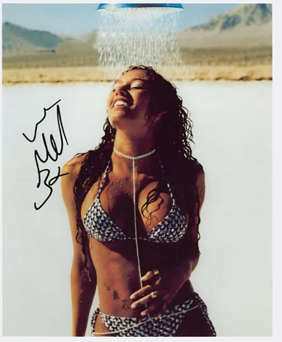 Melanie Brown autograph