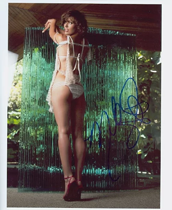 Milla Jovovich autograph