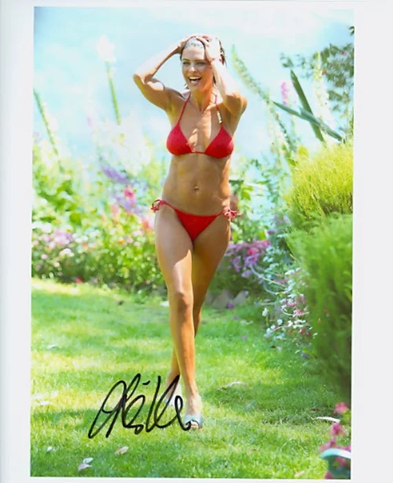 Lisa Rinna autograph