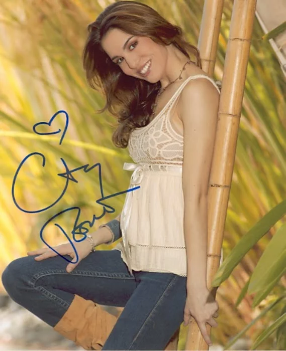 Christy Carlson Romano autograph