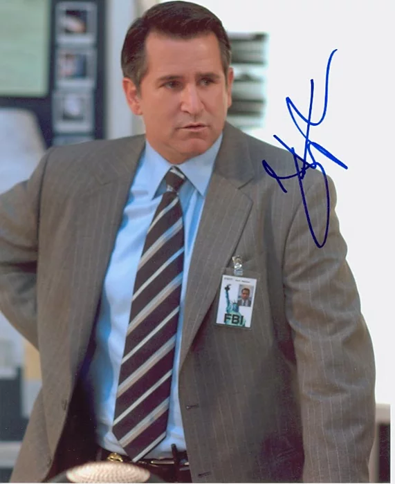 Anthony LaPaglia autograph