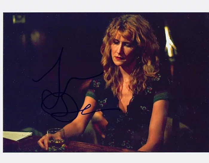 Laura Dern autograph