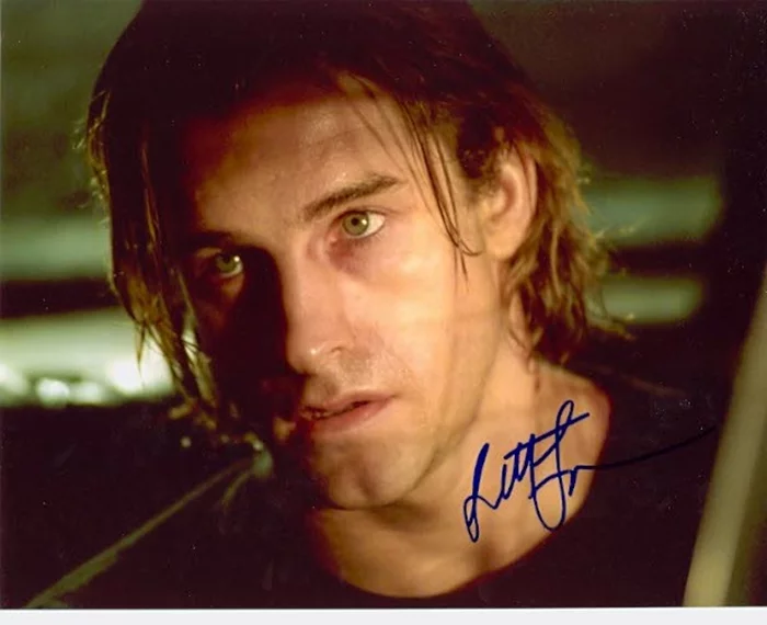 Scott Speedman autograph