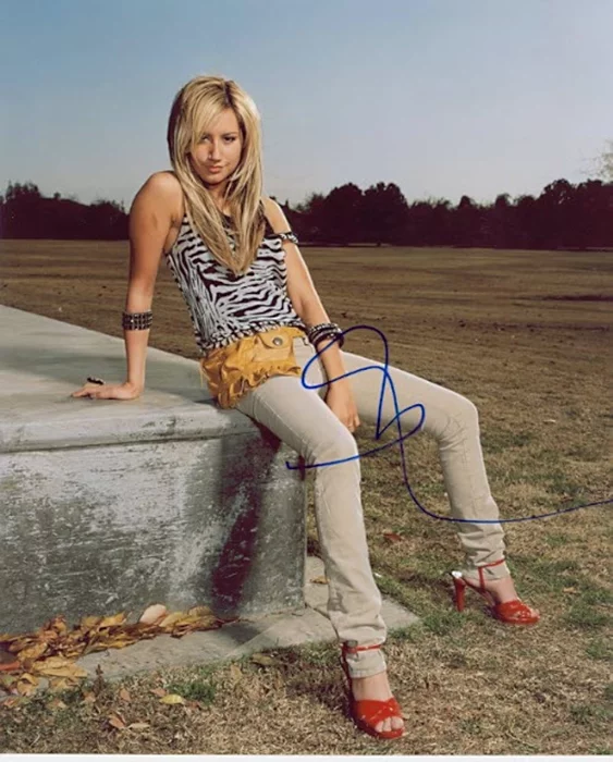 Ashley Tisdale autograph