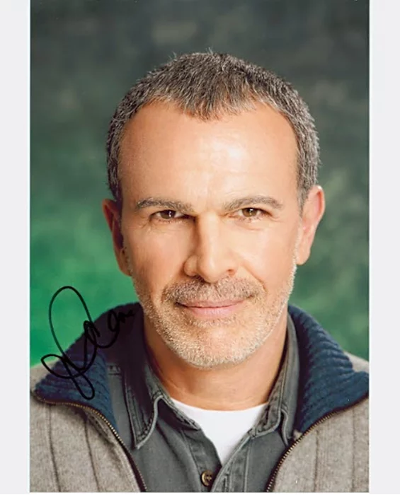 Tony Plana autograph