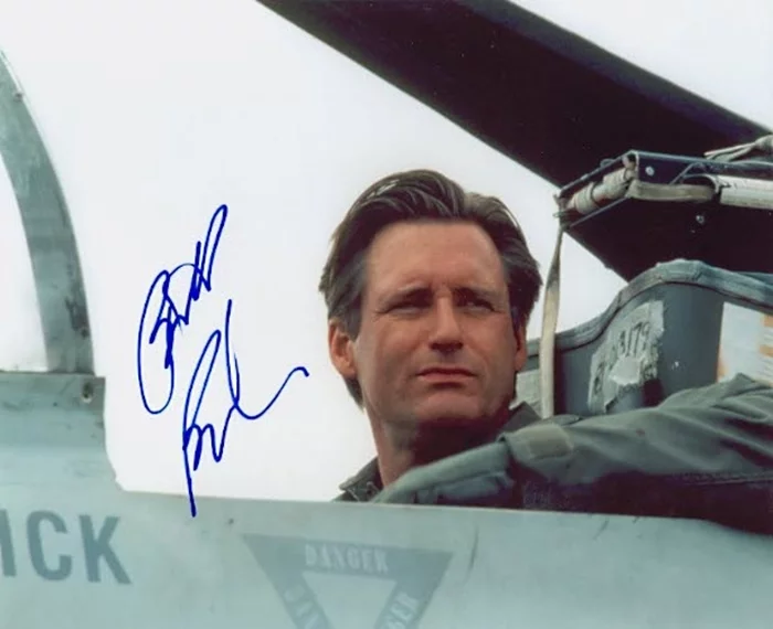 Bill Pullman autograph