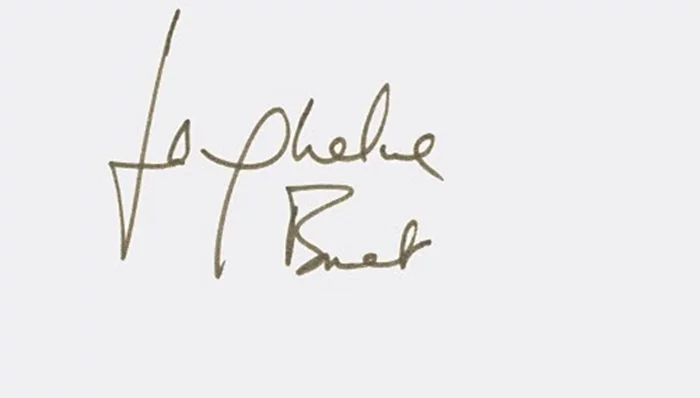 Jacqueline Bisset autograph