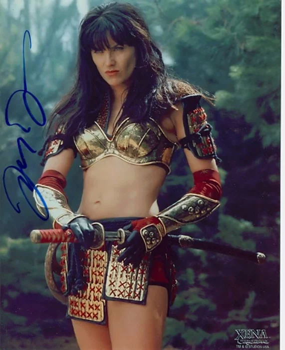 Lucy Lawless autograph