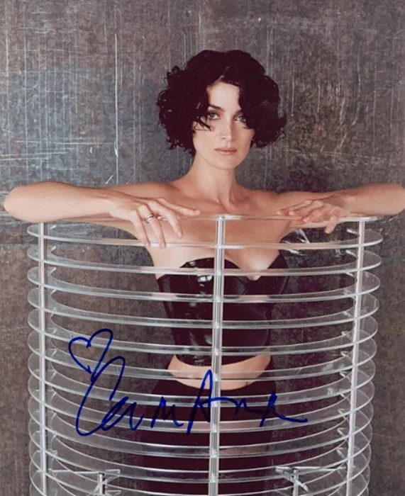 Carrie-Anne Moss autograph
