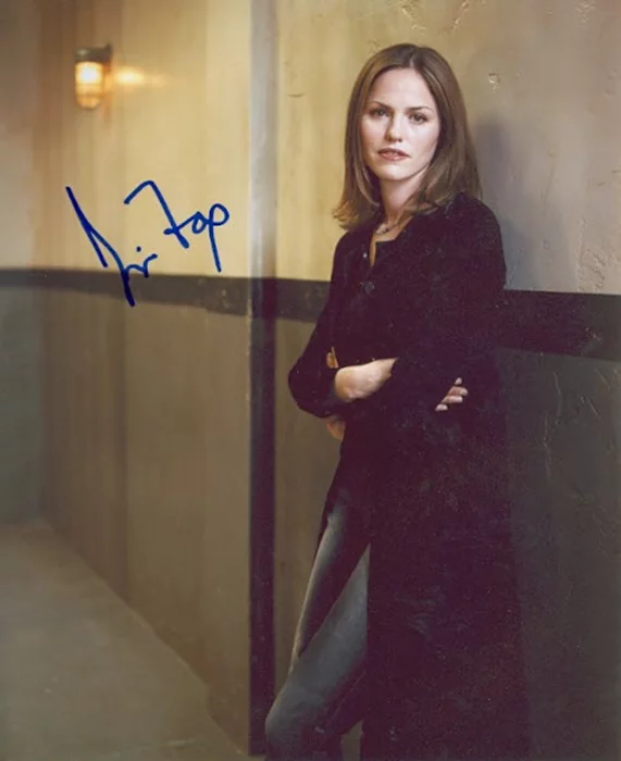 Jorja Fox autograph