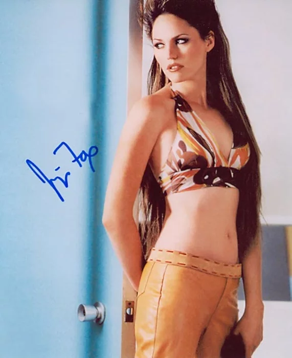 Jorja Fox autograph