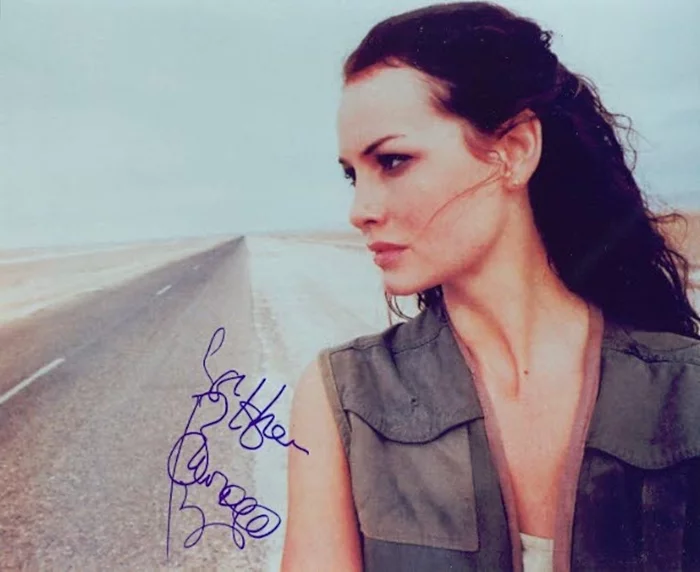 Saffron Burrows autograph