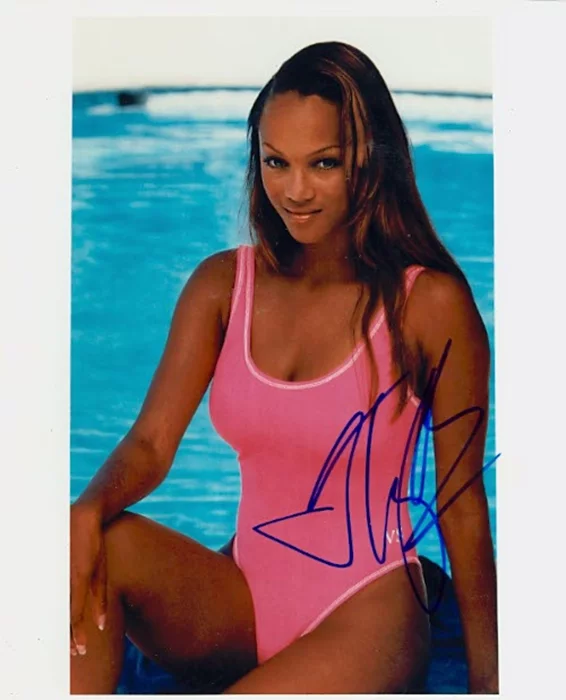 Tyra Banks autograph