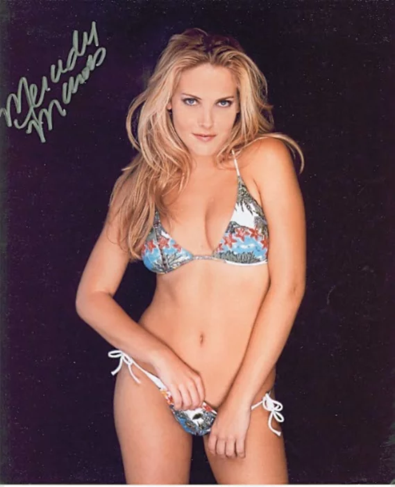Mercedes McNab autograph