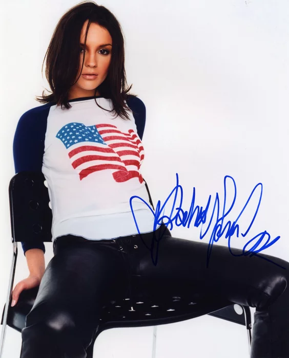 Rachael Leigh Cook autograph