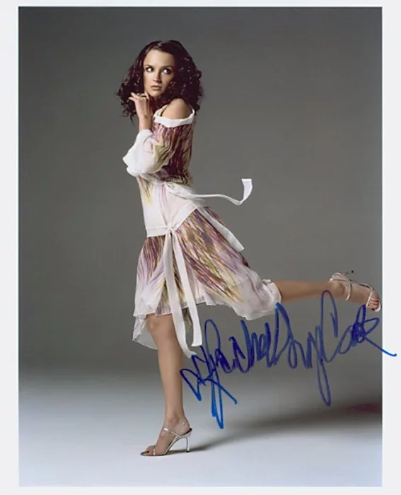 Rachael Leigh Cook autograph