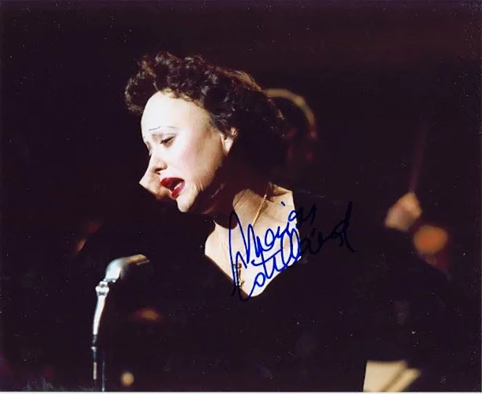 Marion Cotillard autograph