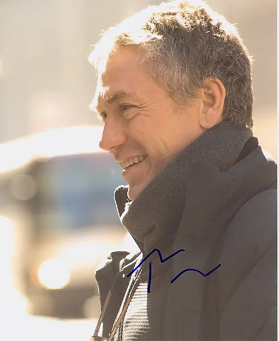 Tony Gilroy autograph