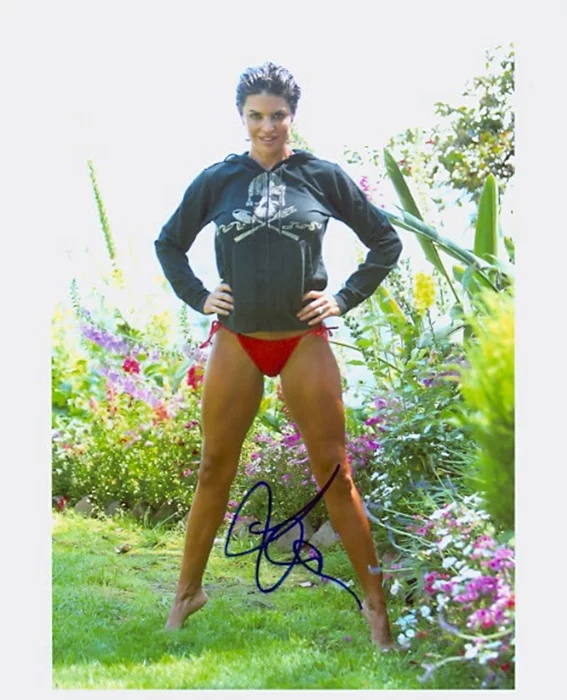 Lisa Rinna autograph