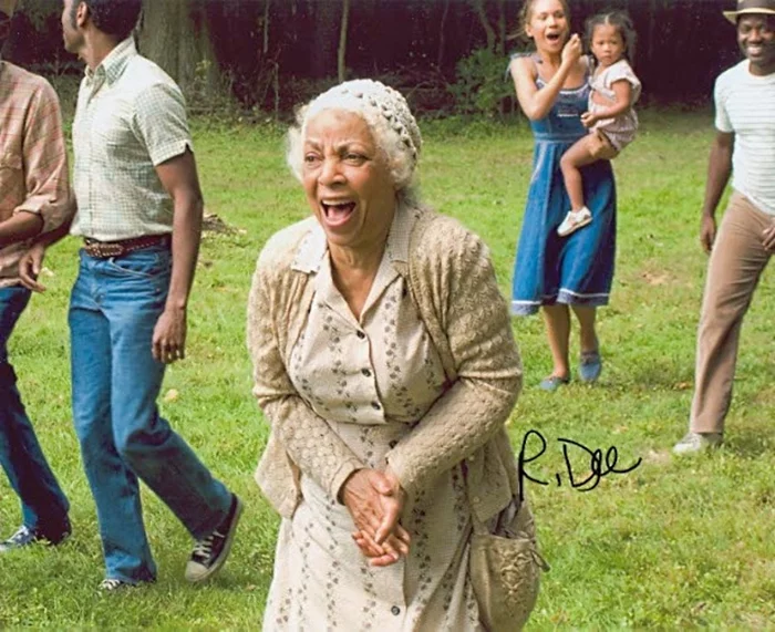 Ruby Dee autograph