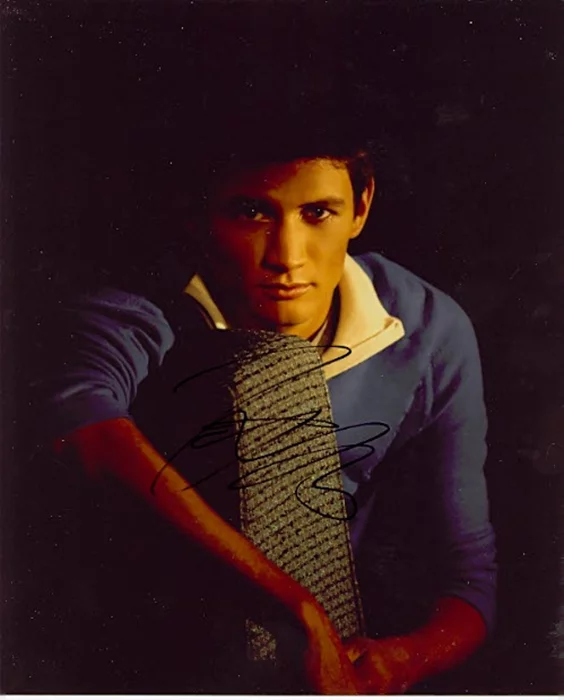 James Lafferty autograph