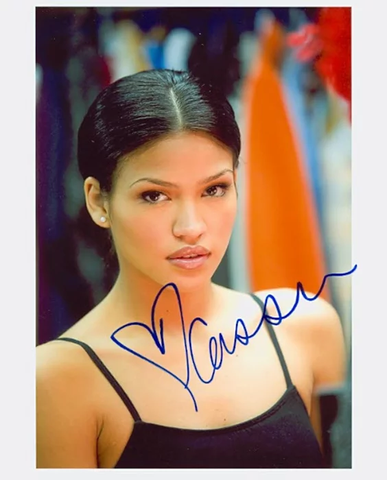 Cassie autograph