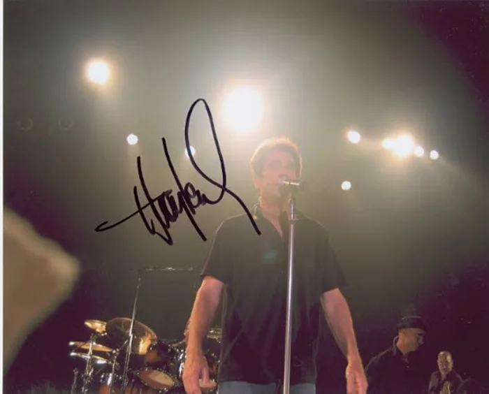 Huey Lewis autograph