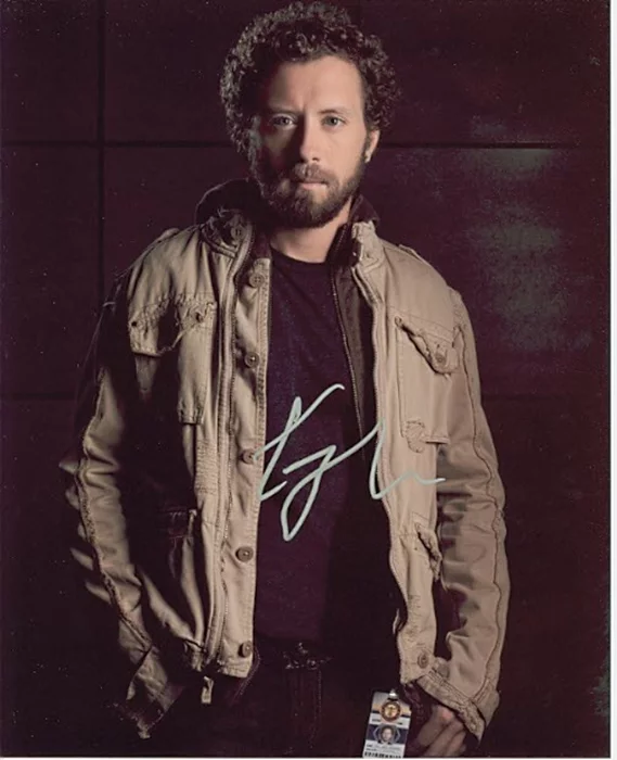 T.J. Thyne autograph