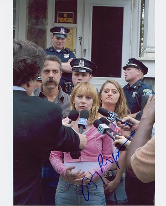 Amy Ryan autograph