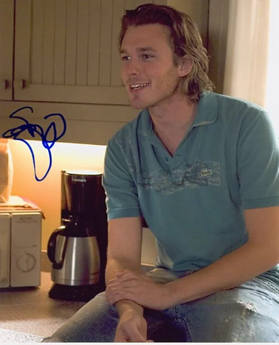 Eric Lively autograph